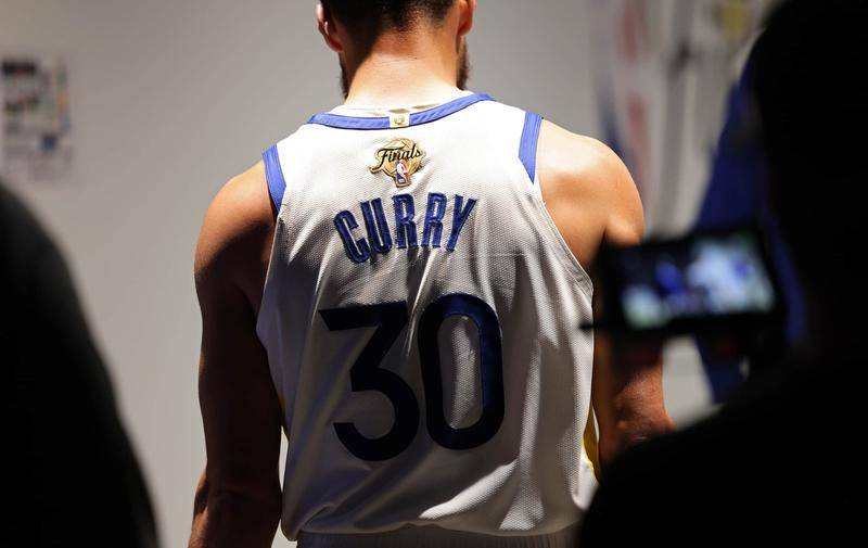 而对于湖人 而对于湖人