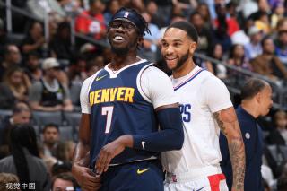 对阵中往往 对阵中往往