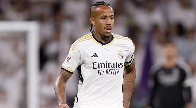 同时保持个 同时保持个