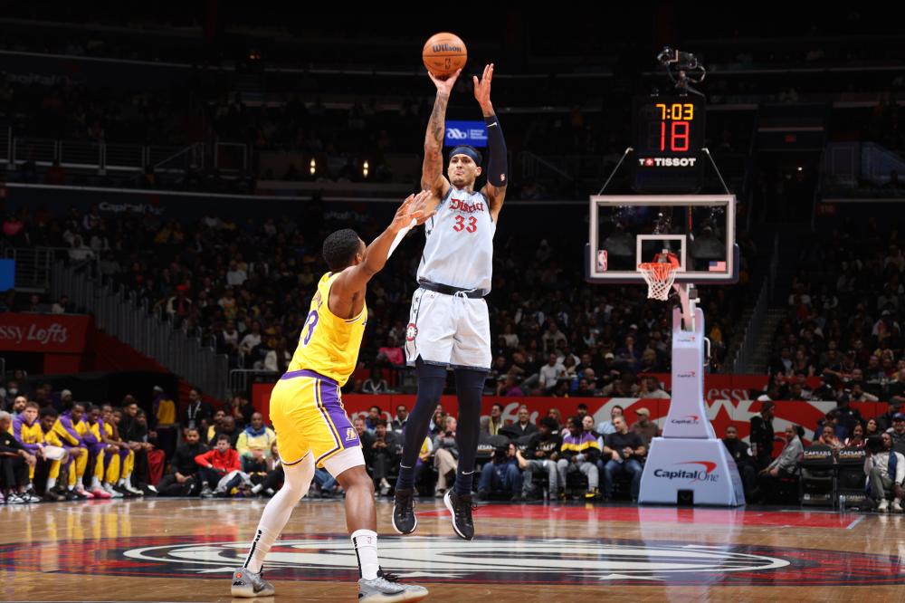 他在战术上 他在战术上